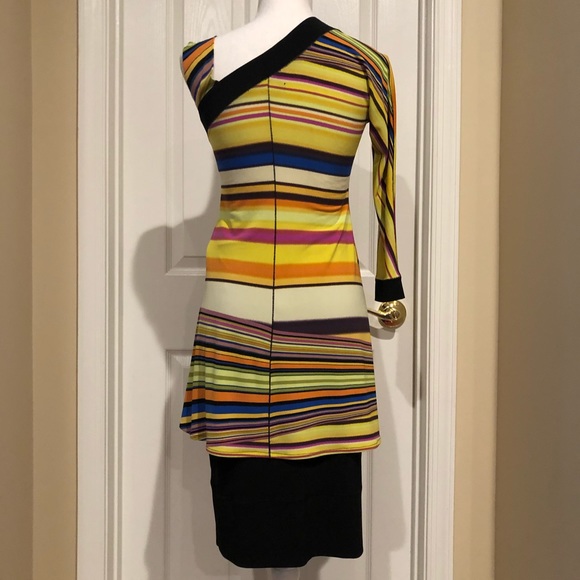 Eva Varro Skirt Set - Picture 2 of 7